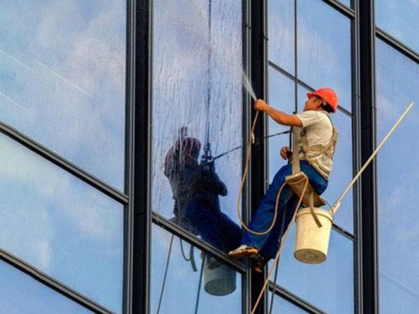 外墻清洗后如何保持其長效清潔？